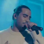 مث یه قطره بارون میشینم رو تن تو