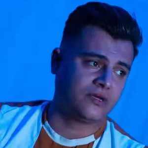 آهنگ رامین کرمی عکس