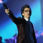 اگه واسه گریه هات شونه میخوای بیا بیا