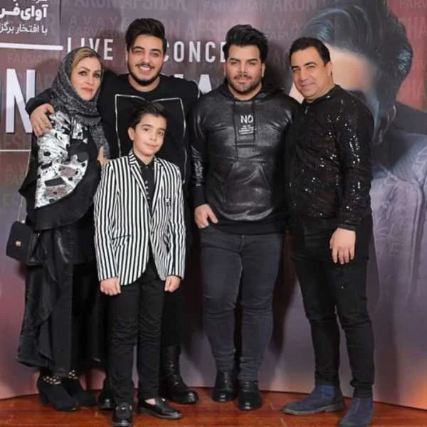 دانلود آهنگ پدر یعنی گرمی یک خانه آرون افشار