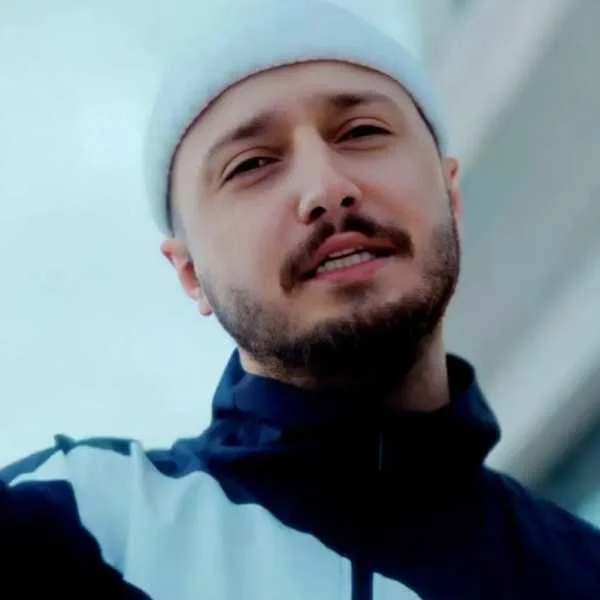 دانلود آهنگ رکابی مشکی تنمه پول تو داشبورد شایع