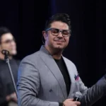 ﻳﻪ ﻧﻔﺮ ﻫﺴﺖ ﺑﺎ ﺧﻴﺎﻟﺖ ﻗﻠﺒﺸﻢ آروم ﻧﻤﻴﺸﻪ