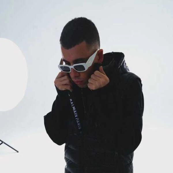 دانلود آهنگ کوروش و هومان سالاد سزار