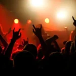 پیتزا پیتزا تیک خورده تو لیستا لیستا