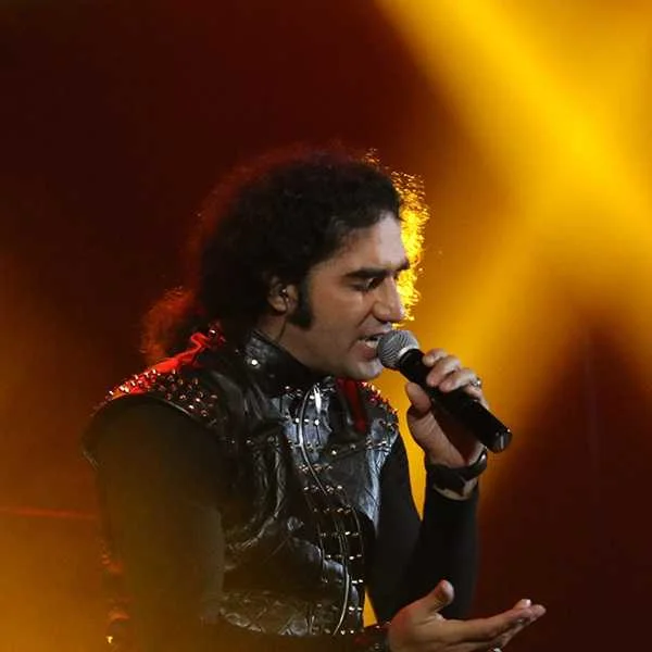 دانلود آهنگ رضا یزدانی دایناسور دانلود آهنگ رضا یزدانی دایناسور