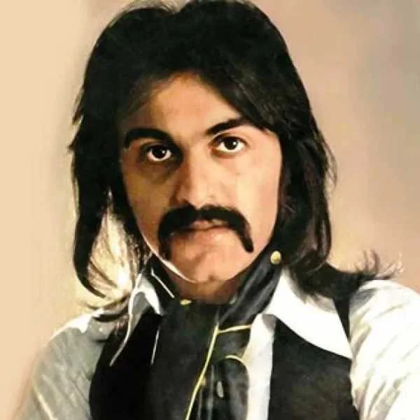 دانلود ریمیکس گل یخ کوروش یغمایی