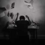 میدونم که دور شدی از من که یه دریا بینمونه