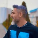اونا قلبت و میشکنن رو زخمت نمک میزنن