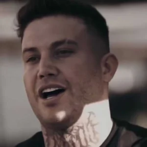 آهنگ علی احمدیانی مو چتری