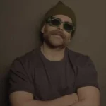 مشق امشبم هزار دفعه نوشتن از روی اسم توئه