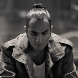 آهنگ رضا یزدانی تا تو هستی