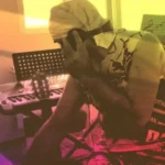 دی جی غریبه