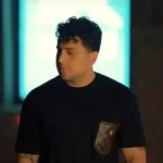 یکی یکی رد میکنم عکسای دو نفره ای