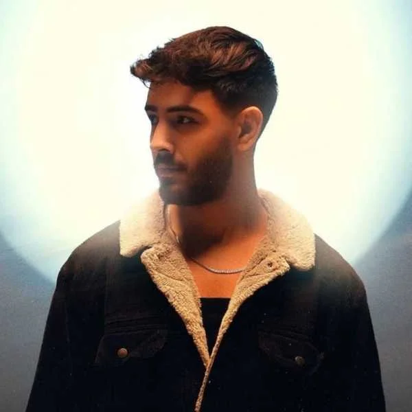 دانلود آهنگ امیر آرسین ماه من دانلود آهنگ امیر آرسین ماه من