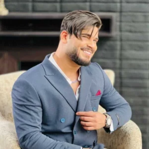 آهنگ ریوان عشقم ناز داره