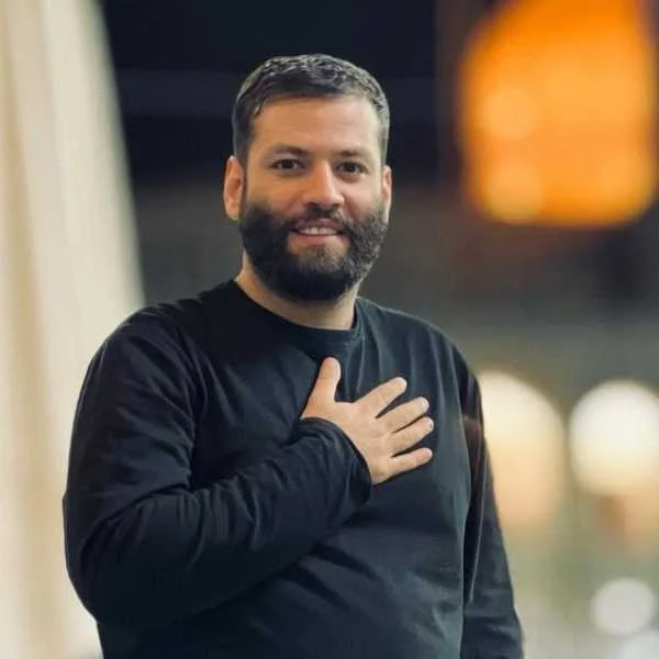 دانلود مداحی امیر برومند مادر چرا رفتی دانلود مداحی امیر برومند مادر چرا رفتی