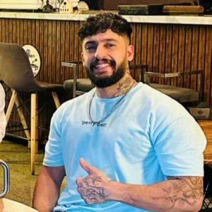 بزودی ساواش لب ساحل