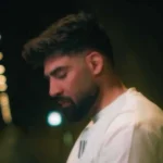 تا قلمو دست میگیرم اونو تو ذهنم میبینم