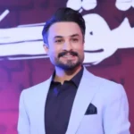 شدی همدم شب های دلم همنشین همه حرفای دلم