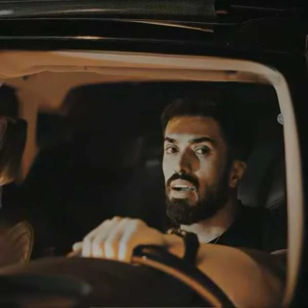 دانلود آهنگ چه ارزونه قیمتت همینه لیاقتت دانلود آهنگ چه ارزونه قیمتت همینه لیاقتت