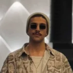 کام میگیرم ودکا تو دست یه مارلبرو هست