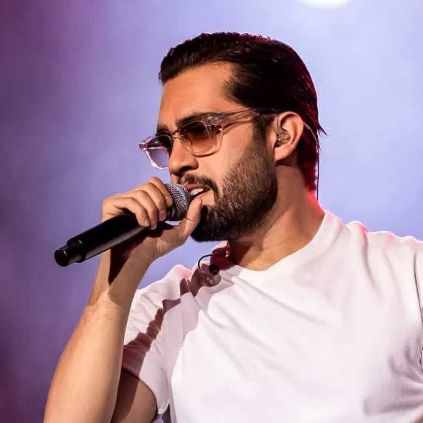 دانلود آهنگ برای من هنوز شکل روز اولتی دانلود آهنگ برای من هنوز شکل روز اولتی