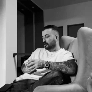 آهنگ پوری آشغال