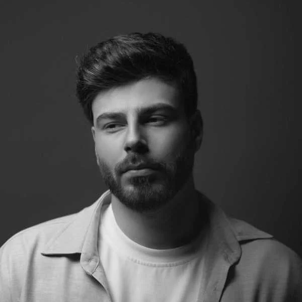 دانلود آهنگ ایلیا ایلیا اول و آخر ایلیا