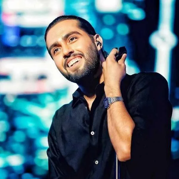 دانلود آهنگ ماه شب تارم تو که باشی کنارم