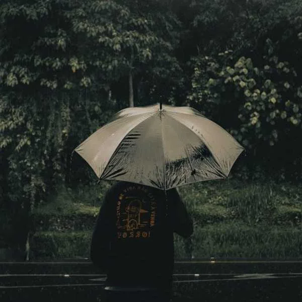 دانلود آهنگ من در غم تو تو در هوای دگری