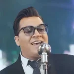 سیگار پشت سیگار میکشم از درد یار