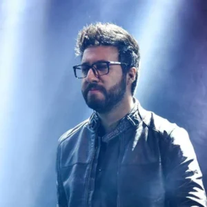 آهنگ رستاک سرقت ادبی