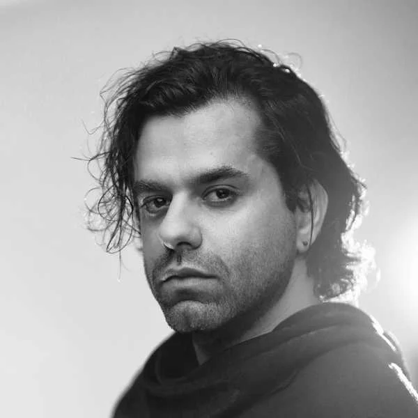 دانلود آهنگ پر پر کردم گل باغ غرورم را دانلود آهنگ پر پر کردم گل باغ غرورم را