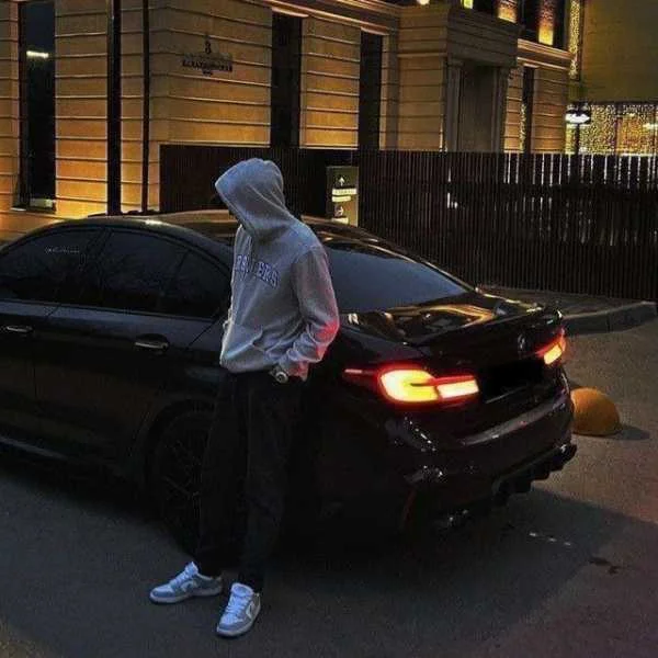 دانلود آهنگ وات د فاک استایلمو نگا