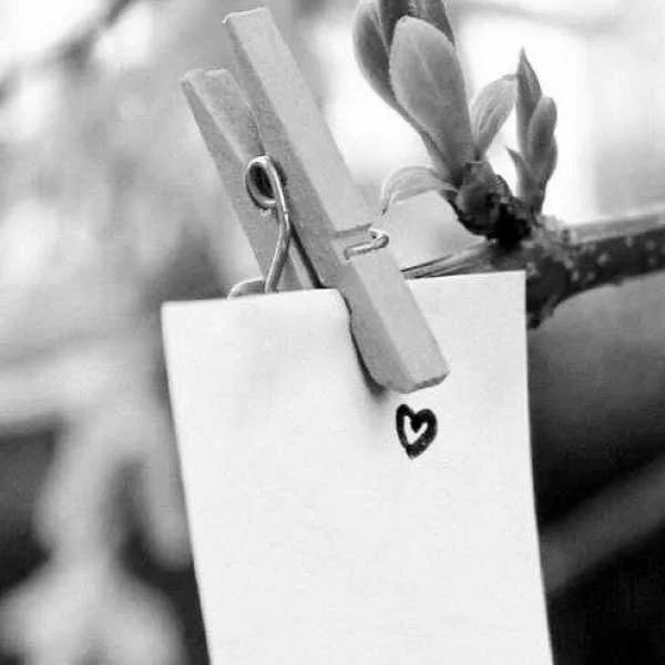 دانلود آهنگ قلبم برات سر میره چی داره چشات اینجور شدم درگیرت