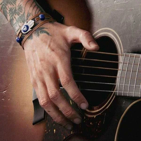 دانلود آهنگ جسمش دختر ولی روحش یه مرده