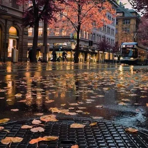 دانلود آهنگ من که ﻳﻪ روزی ﻧﻴﻤﻪ ﮔﻤﺸﺪه دﻟﺖ ﺑﻮدم