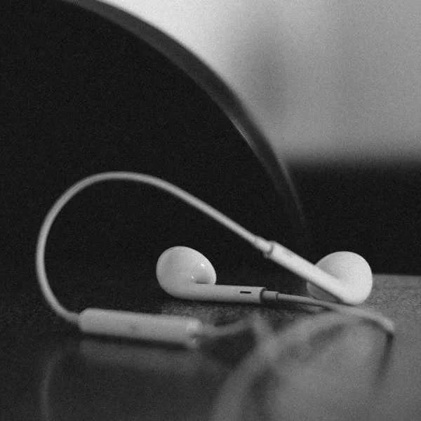 دانلود آهنگ بلک پینک جامپ