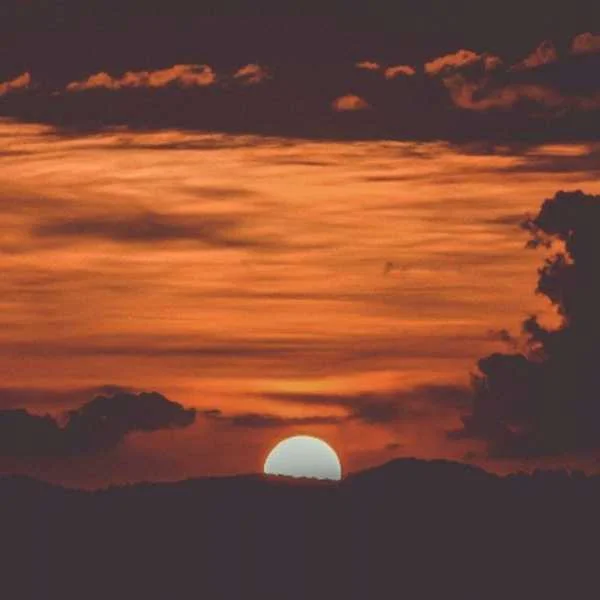 دانلود آهنگ گرمه گرمه پختیم خیلی گرمه پختیم