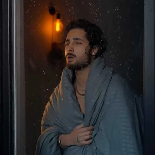 دانلود آهنگ تو خودت مگه کی عوضی