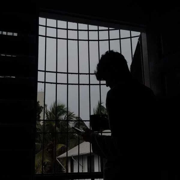 دانلود آهنگ بی تو بی آینده ام مثل یه بازنده ام