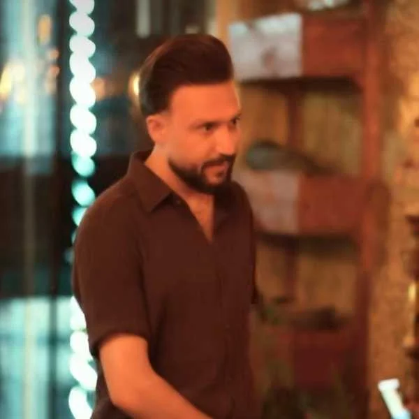 دانلود آهنگ تو که آیفون 16 داری دستت دانلود آهنگ تو که آیفون 16 داری دستت