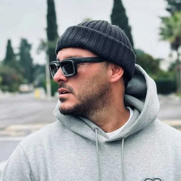 دانلود آهنگ آرمین زارعی برو برنگرد دانلود آهنگ آرمین زارعی برو برنگرد