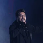 بی تو آوار شدم از همه بیزار شدم