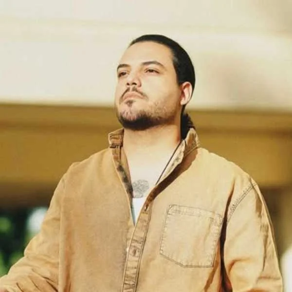 دانلود آهنگ چشماتو وا کردی امشب دریا پریشونه