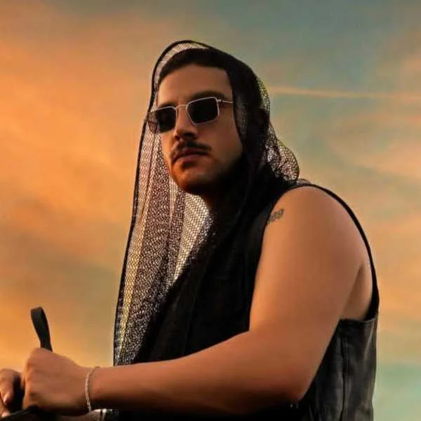 دانلود آهنگ منو تو نفرینم نکن لازم به نفرین تو نیست دانلود آهنگ منو تو نفرینم نکن لازم به نفرین تو نیست