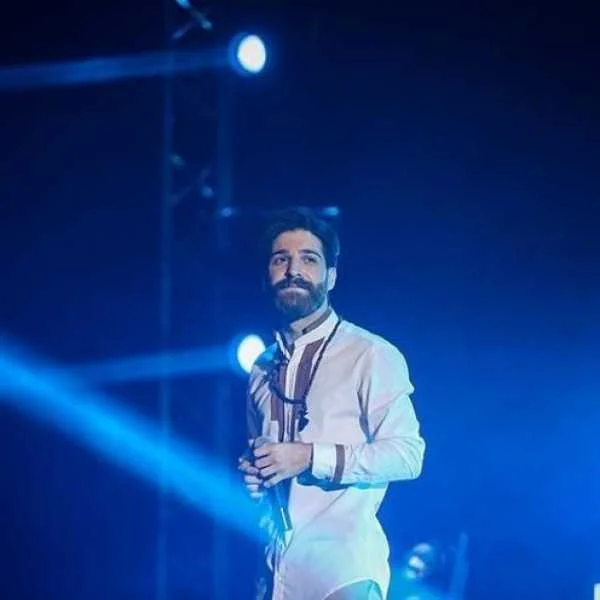 دانلود آهنگ من بعد از تو از زندگی خسته شدم