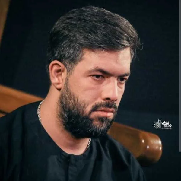 دانلود مداحی شیرین تر از بغل مادر حرم حسین دانلود مداحی شیرین تر از بغل مادر حرم حسین