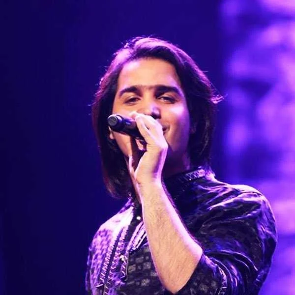 دانلود آهنگ موند به قلبم حسرتش بدست بیارمت