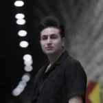 امشب با دلی تنگ اسمت رو مینویسم